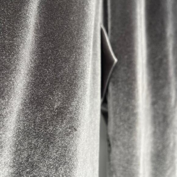 OnePiece Norwegian Cozy Velvet One Piece Jumpsuit Grey Size Medium UNISEX - Picture 6 of 7